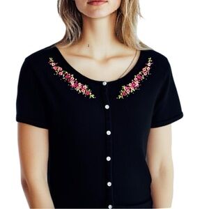 Women’s Blizzit Vintage Floral Embroidered Black Short Sleeve Button-up Sweater